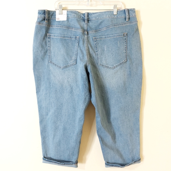 Lane Bryant NWT Light Wash Paint Splatter Signature Fit Boyfriend Capri Jeans 18 - Picture 7 of 15